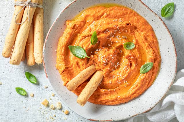 Vellutata di ceci al pomodoro per bambini dai 7 mesi in su