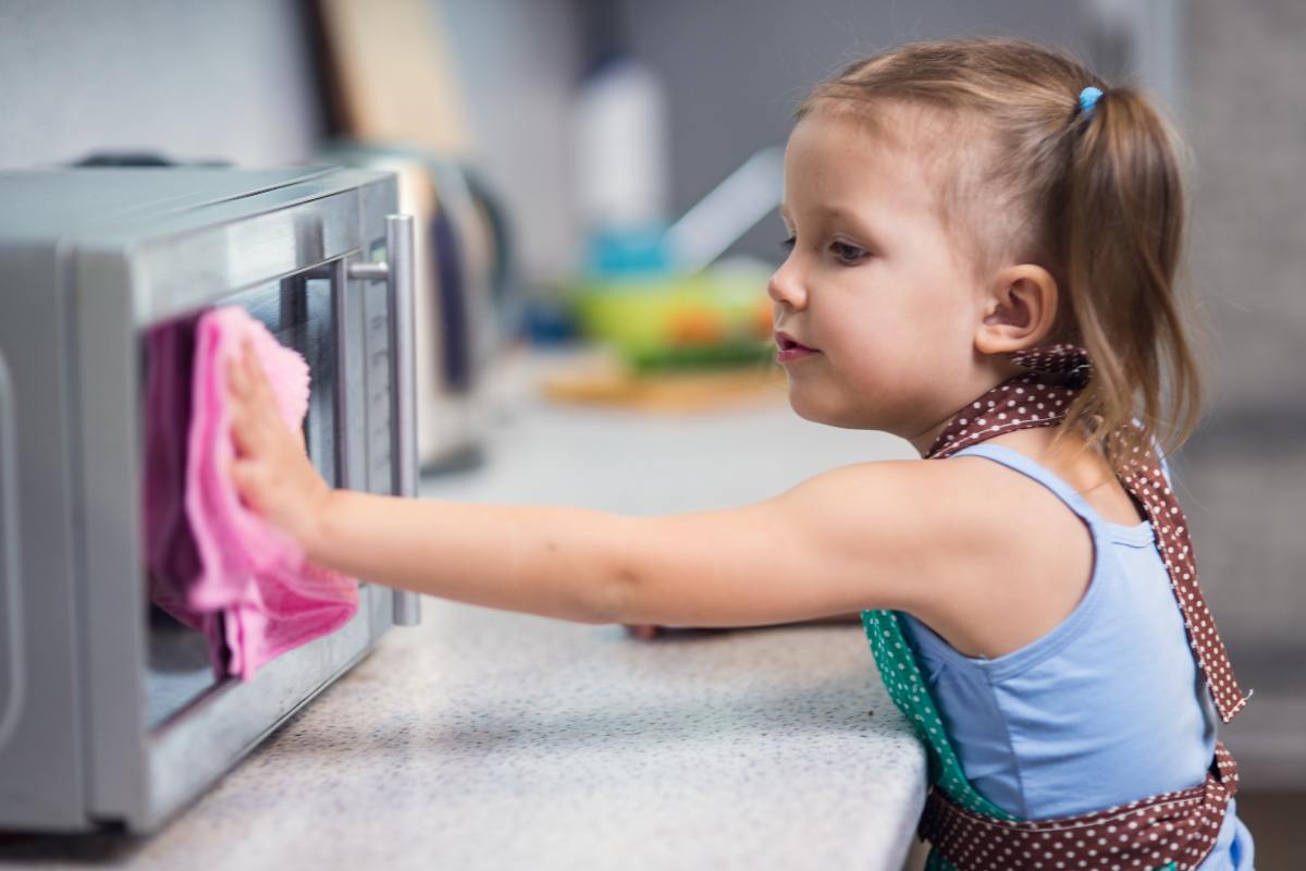 come farsi aiutare dai bimbi in casa