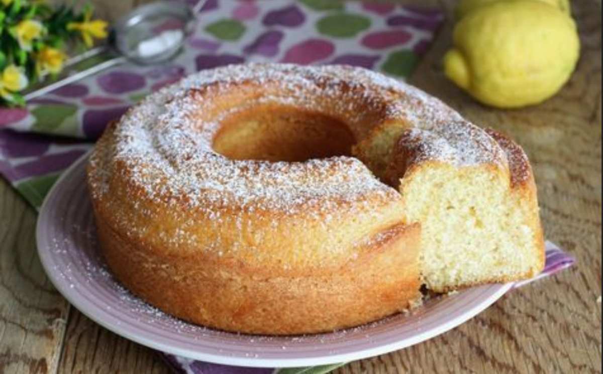 Scopri come fare il ciambellone senza lo stampo adatto