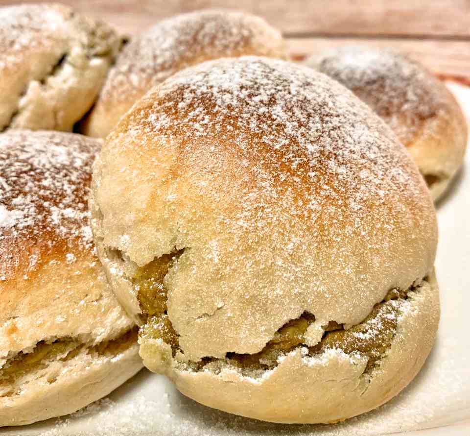 Brioche con crema di pistacchio 4 ingredienti