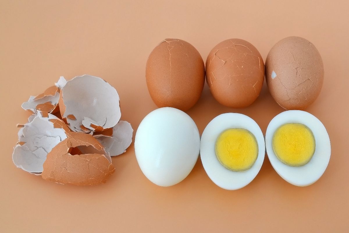 Ecco come sgusciare l'uovo sodo con questo facile trucco!