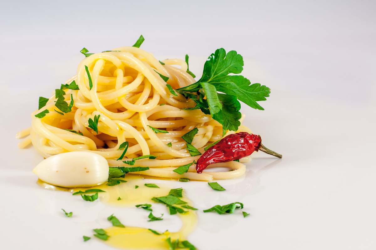 Spaghetti aglio, olio e peperoncino