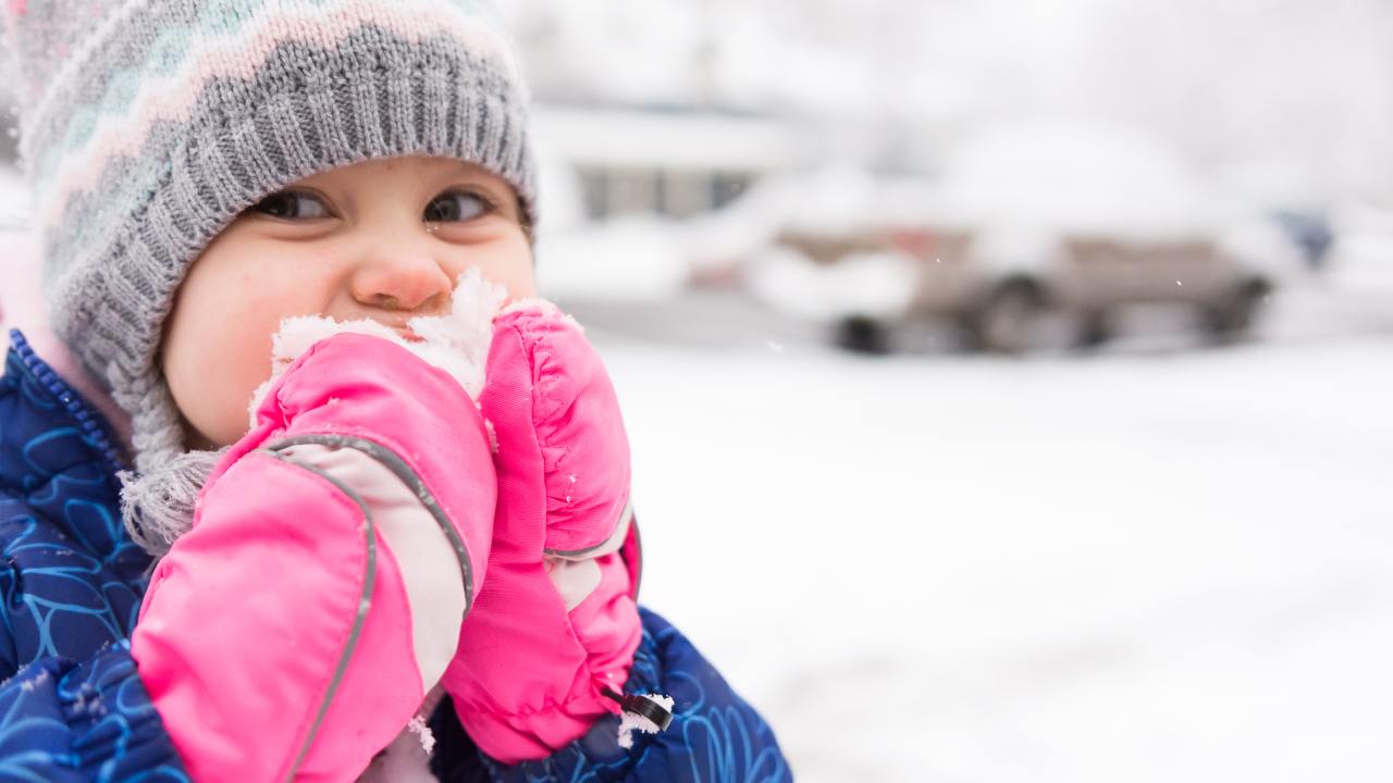 bambini mangiare neve pericoloso