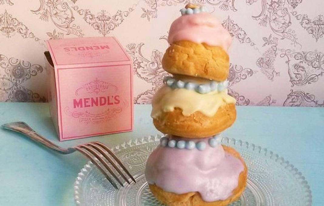 courtesan di Mendl's