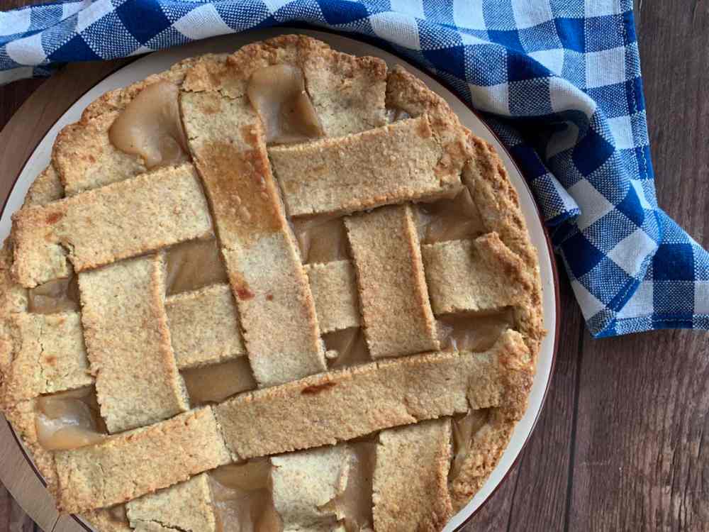 Crostata rustica integrale con crema di caco e pera