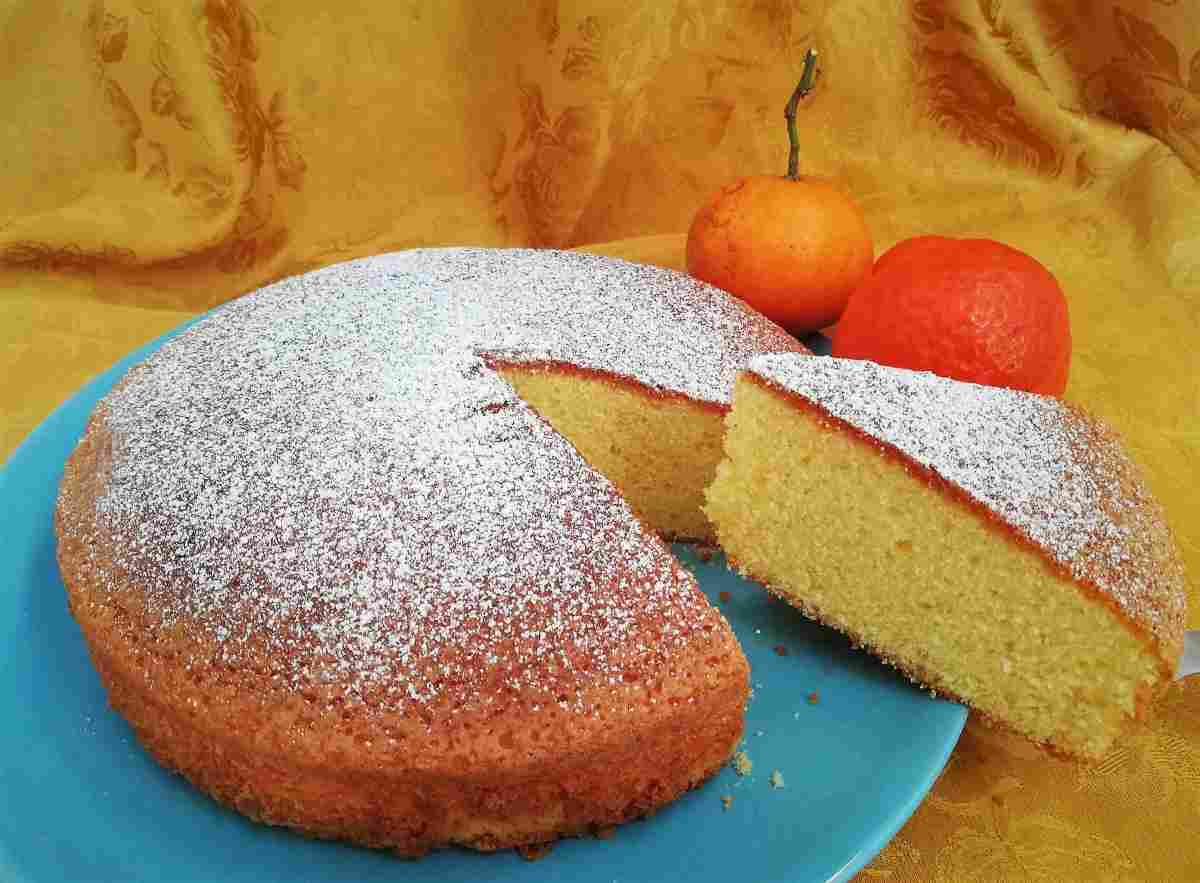 Torta con succo di mandarini