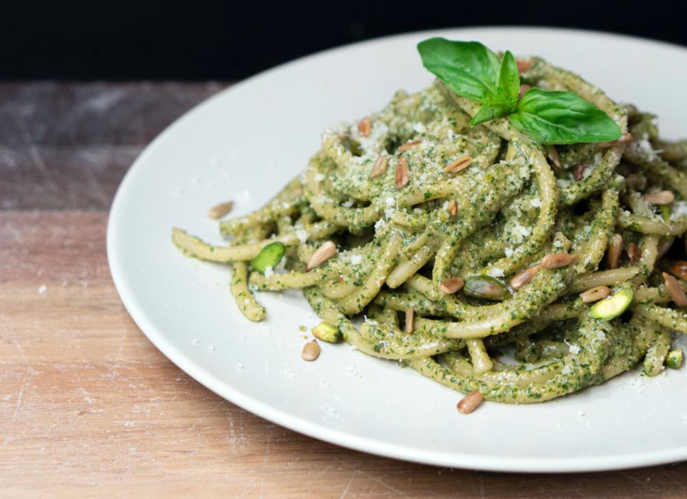 ricetta spaghettoni con crema di pistacchio