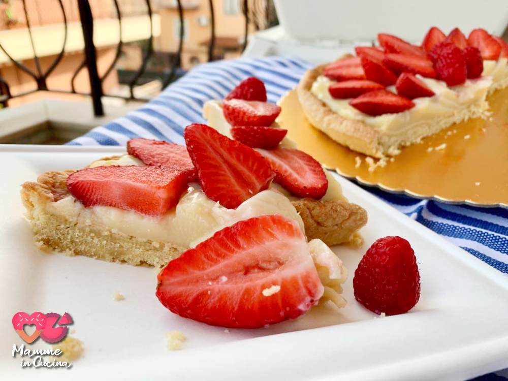 Crostata con crema pasticcera e frutta