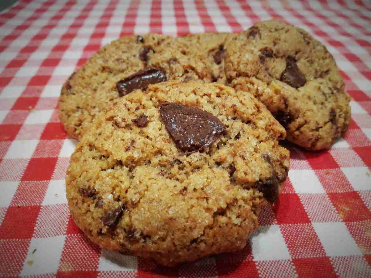 chocolate chip cookies