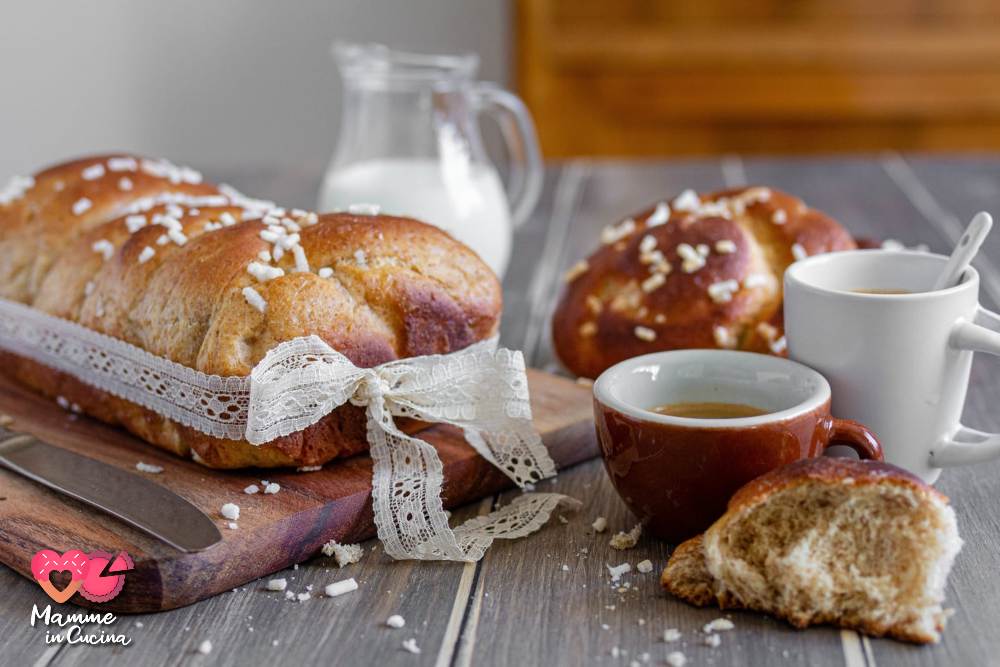 Panbrioche semintegrale con yogurt e miele