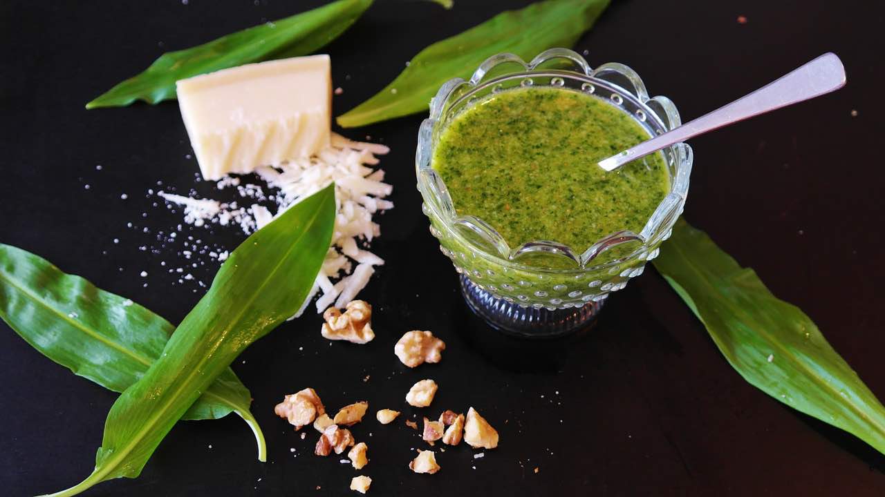 ricetta pesto con noci