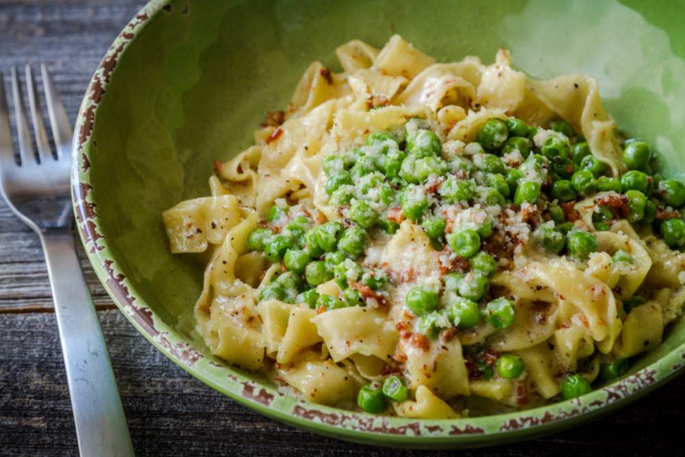 ricetta fettuccine papalina