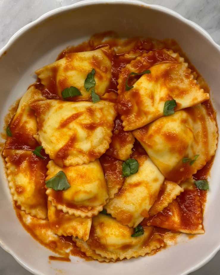 ravioli al sugo