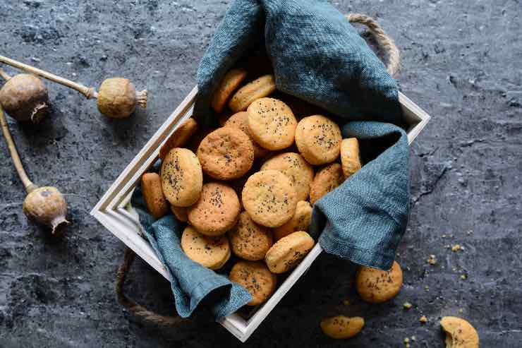 BISCOTTI DI FROLLA SALATA