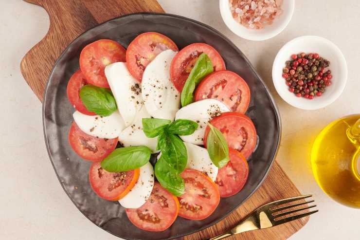 caprese salata