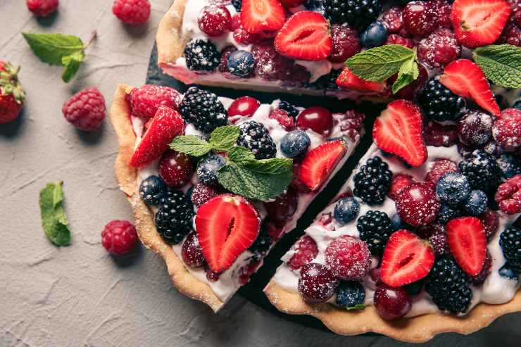 crostata con frutti bosco