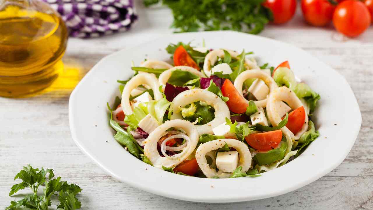 insalata calamari pomodori