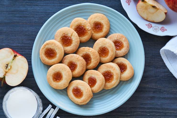 BISCOTTI CUOR DI MELA