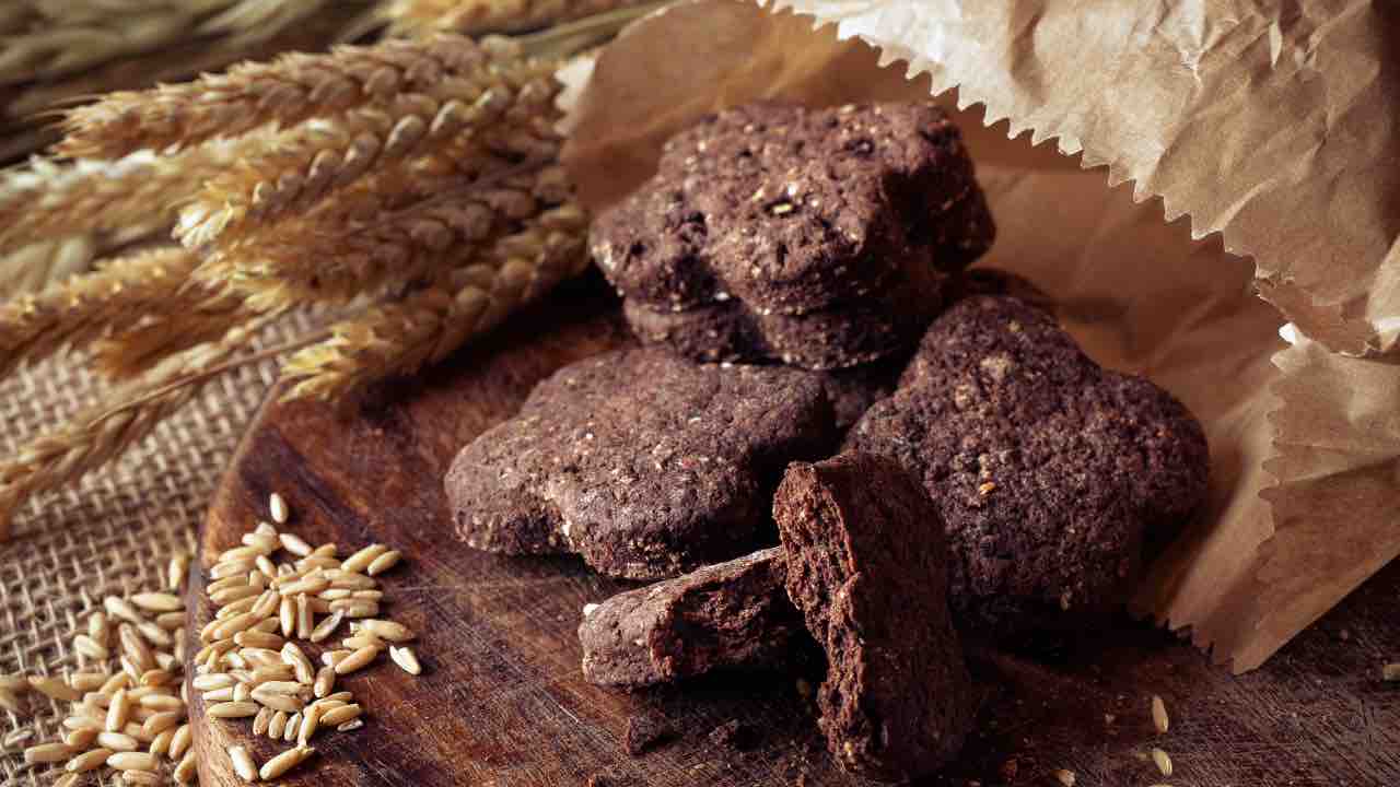 BISCOTTI CACAO E AVENA