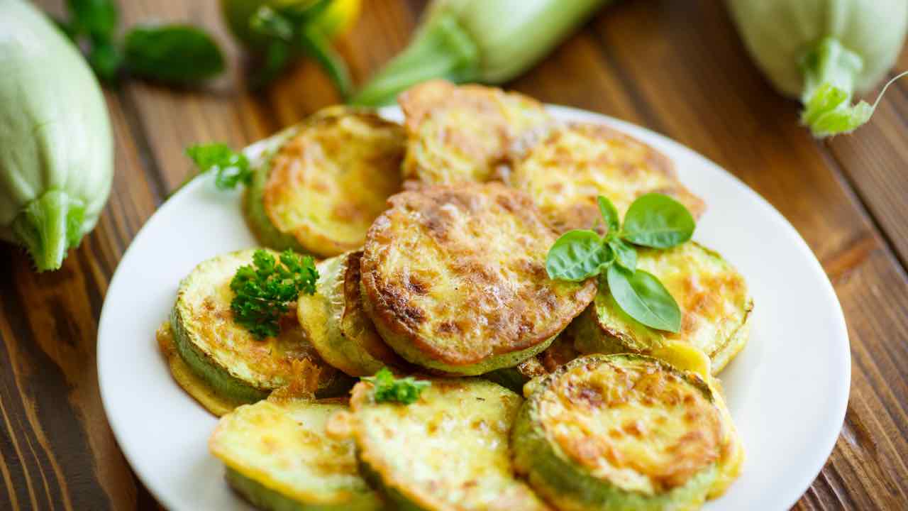 ZUCCHINE IN PASTELLA