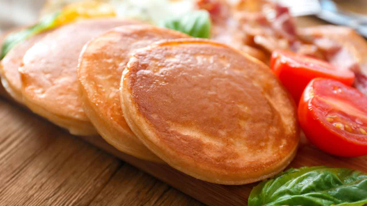 PANCAKE SALATI AL POMODORO