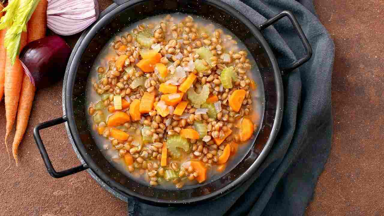 zuppa di farro e verdure