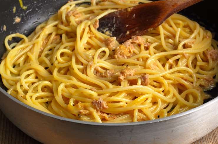 PASTA AL TONNO IN BIANCO