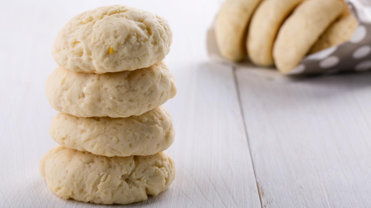 BISCOTTI AL LIMONE