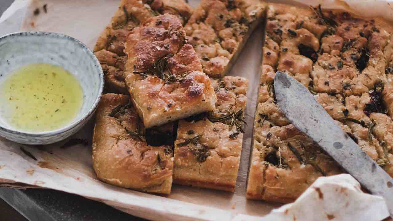 FOCACCIA AL VINO