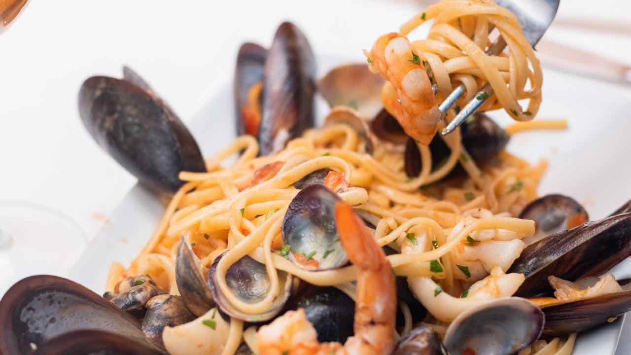 LINGUINE ALLO SCOGLIO