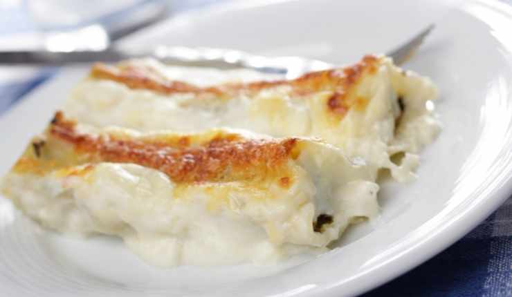 CANNELLONI CON CREMA DI PISTACCHIO