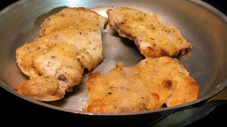 petto pollo infarinato