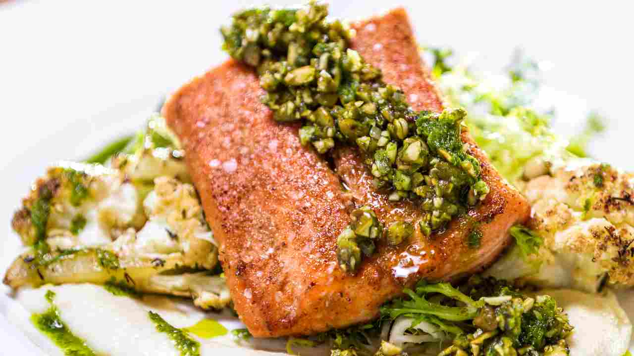 SALMONE AL PISTACCHIO