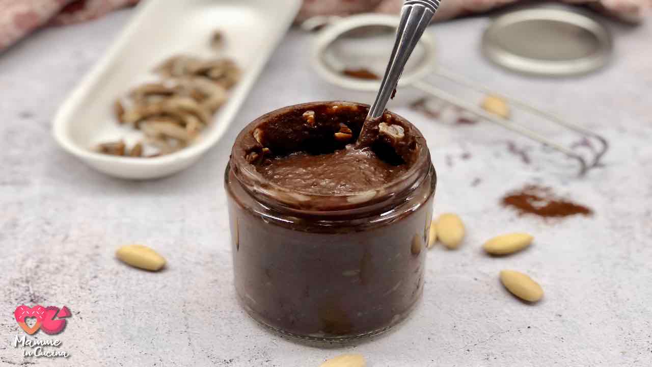 CREMA SPALMABILE AL CIOCCOLATO