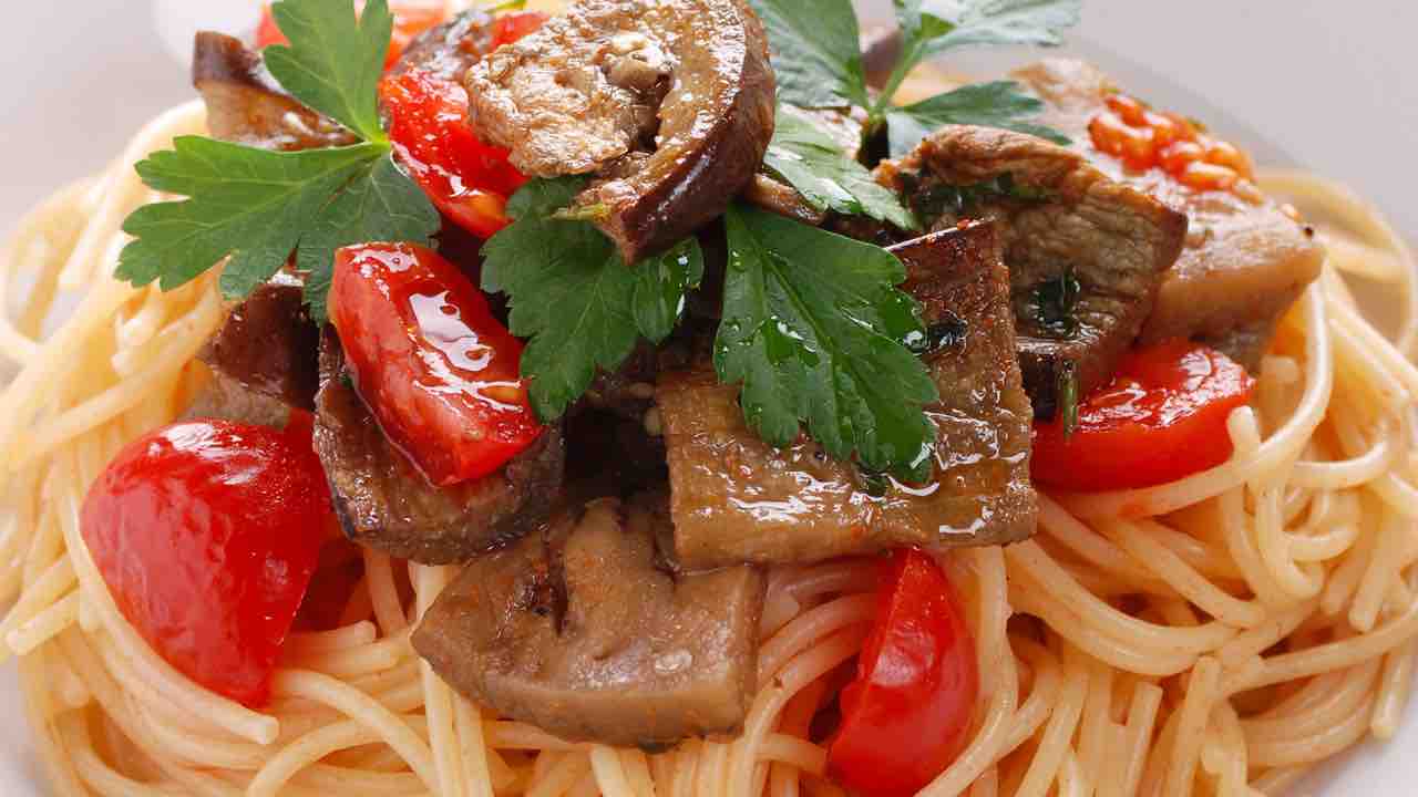 Pasta con le melanzane