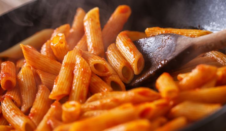 PASTA AL POMODORO