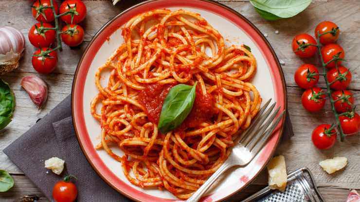 spaghetti al pomodoro 