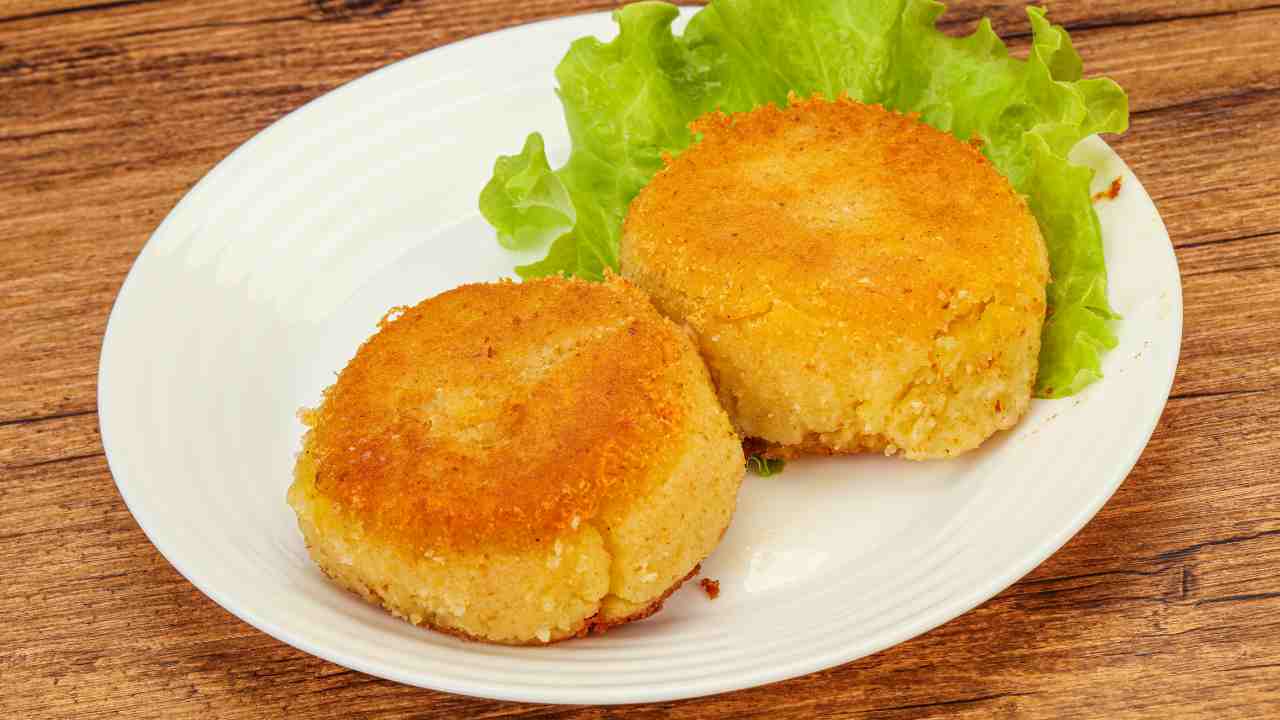 Cotolette di patate ripiene filanti di Benedetta Rossi