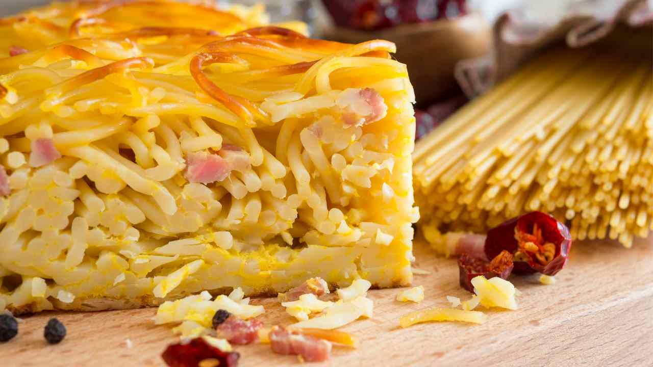 Frittata di spaghetti alla napoletana