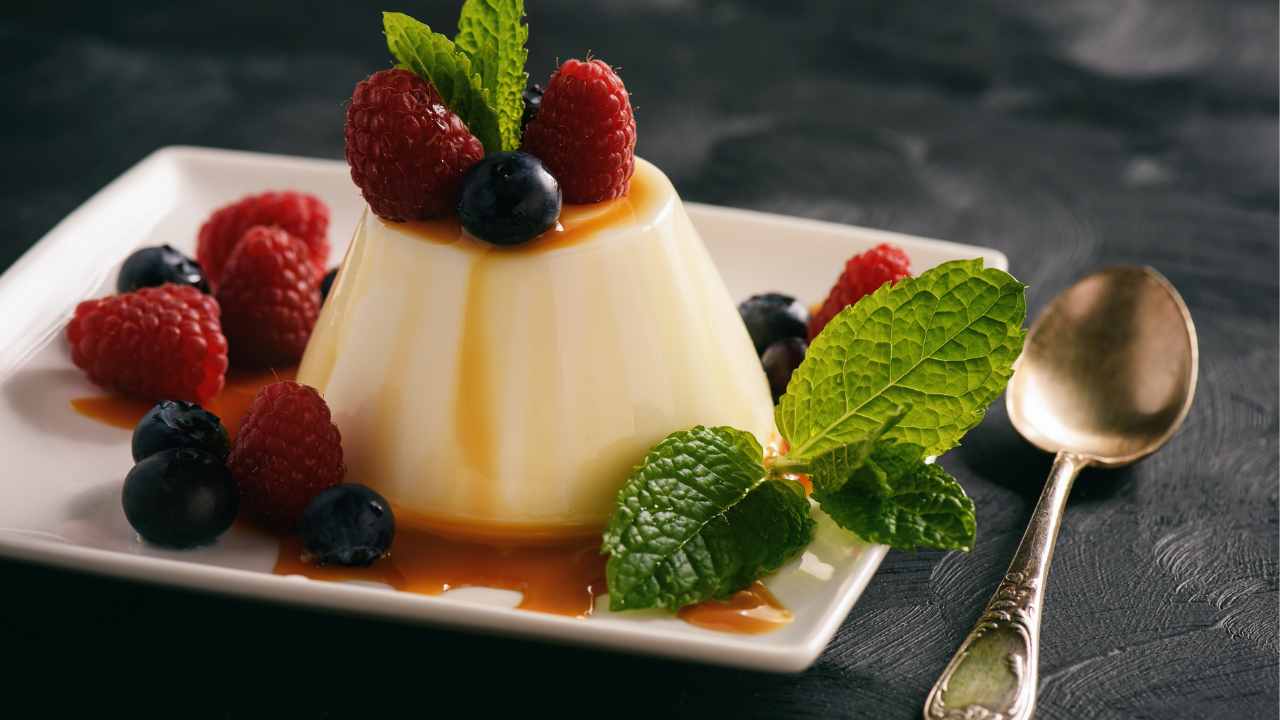 Panna cotta ai frutti di bosco