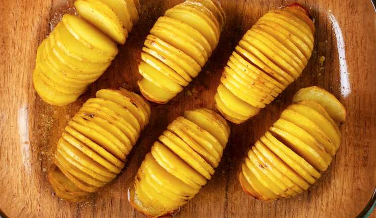 Patate hasselback con speck 