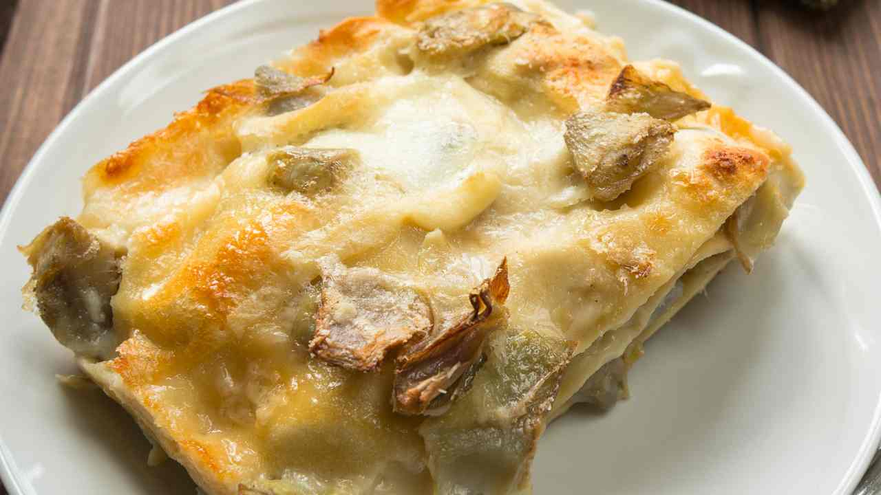 lasagne carciofi e salsiccia