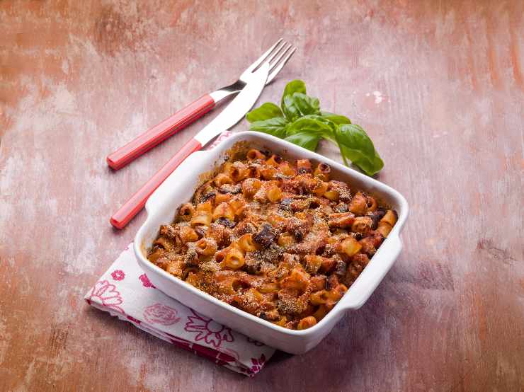 pasta al forno con ricotta e melanzane