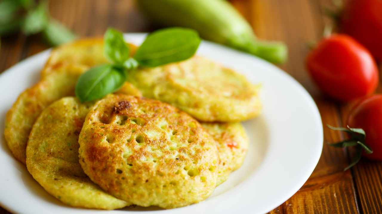 Frittelle di zucchine e patate di Benedetta Rossi