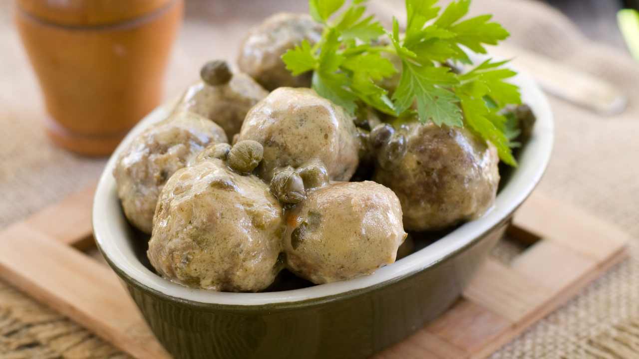 Polpette di pollo al vapore 