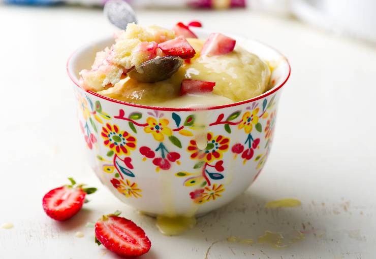 mug cake fragole