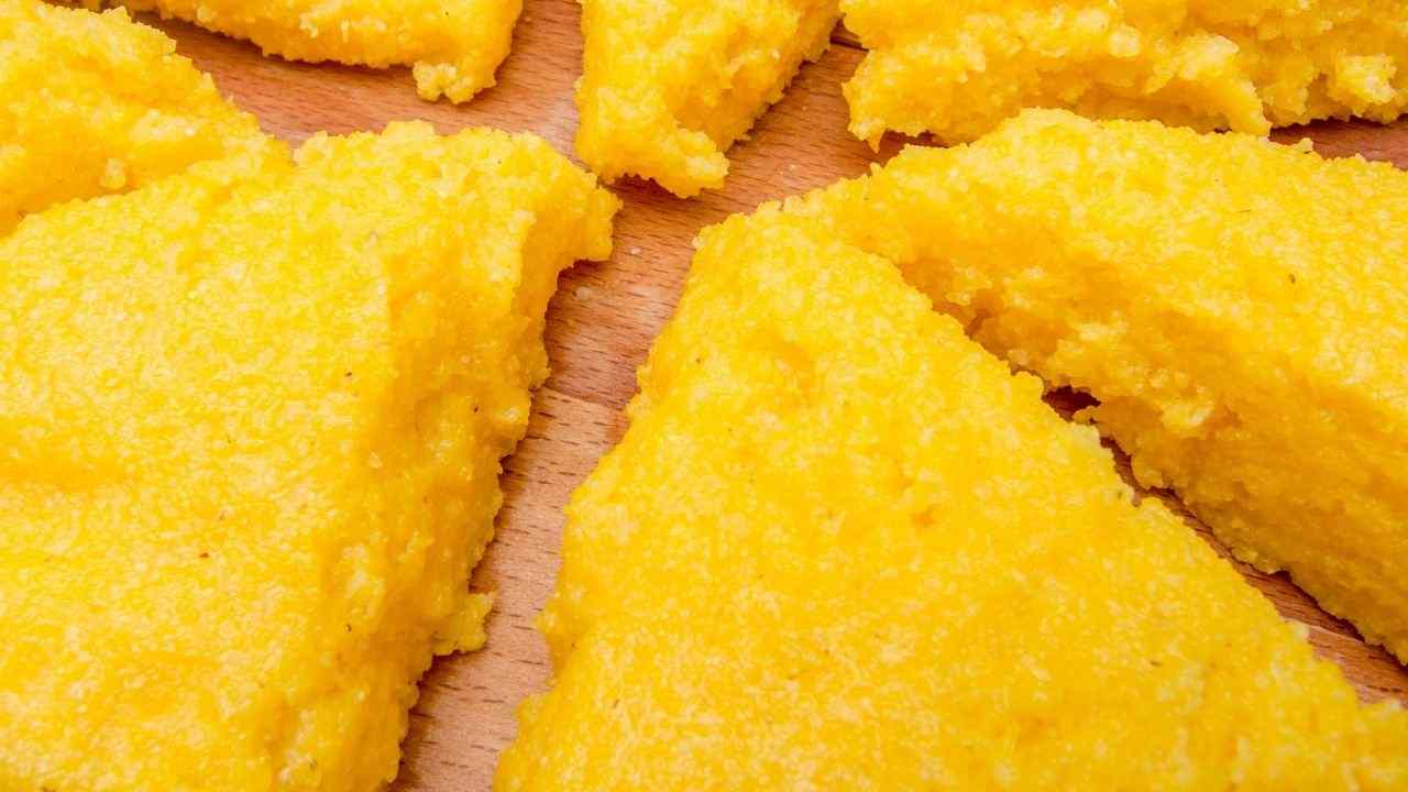 triangoli polenta fritti