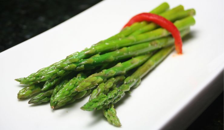 Asparagi al vapore