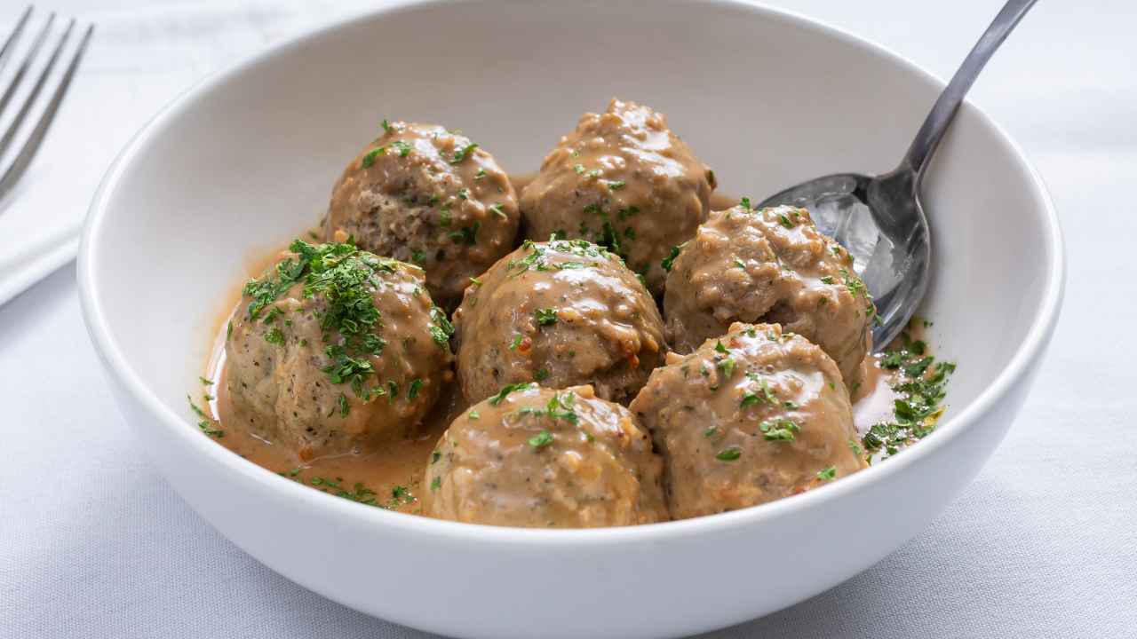 Polpette al basilico al vapore