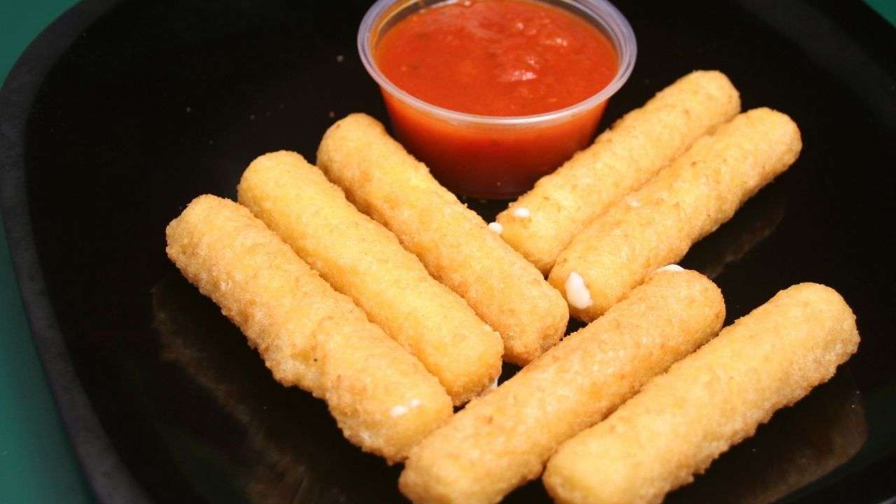 bastoncini mozzarella fritta